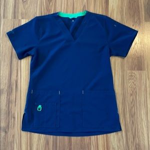 Carhartt Force small scrub top